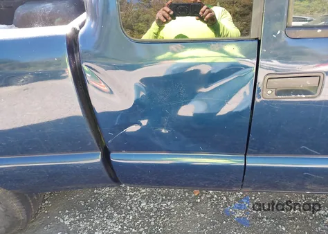 2001 Chevrolet S-10 Ls z USA, uszkodzony, nr VIN 1GCDT19W518201899